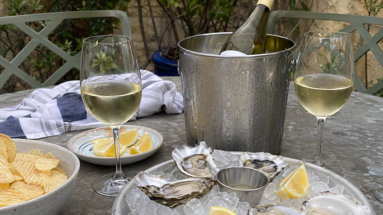 Best Crisp White Wines: 8 Bottles That Actually Deliver